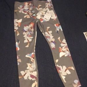 Athleta elation paradise 7/8 tights